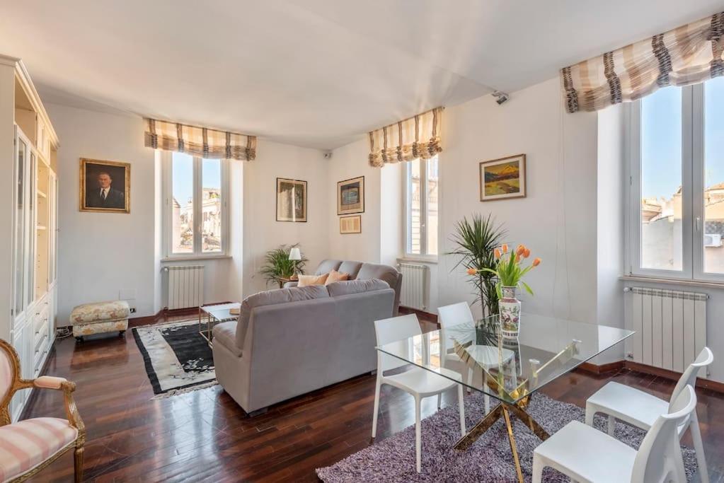 Stunning Center Rome Apartment Exteriör bild