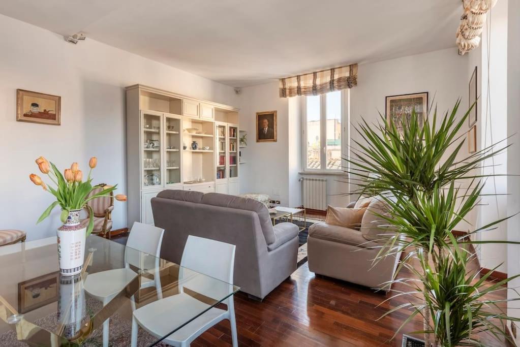 Stunning Center Rome Apartment Exteriör bild